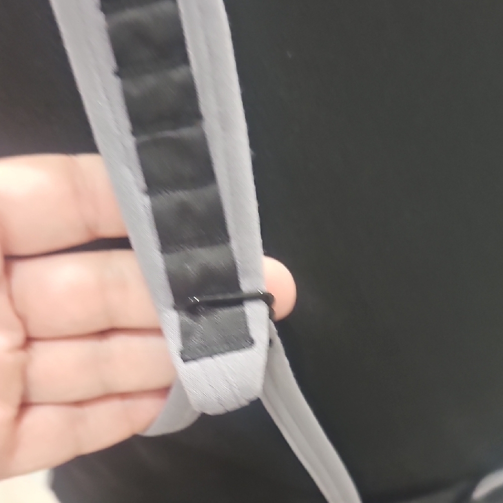 Seamless Black and Gray Sports Bra - Picture 4 of 8